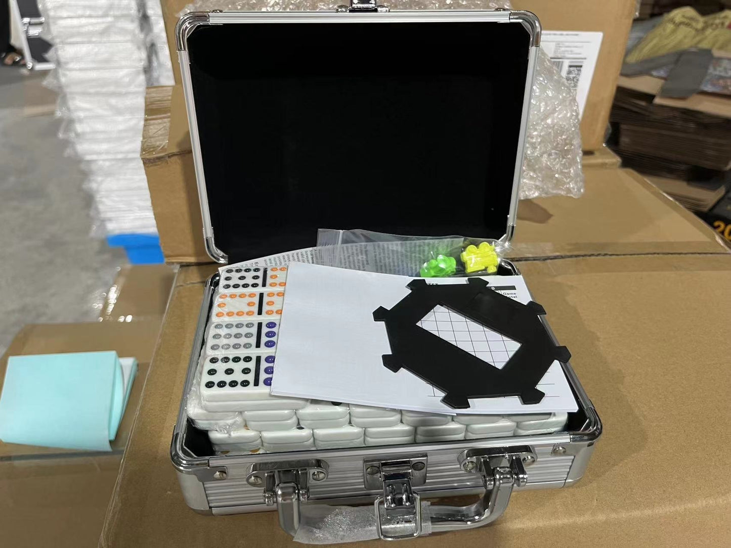 Aluminum Case Mexican Train Dominoes Set With Trains & Score Pads