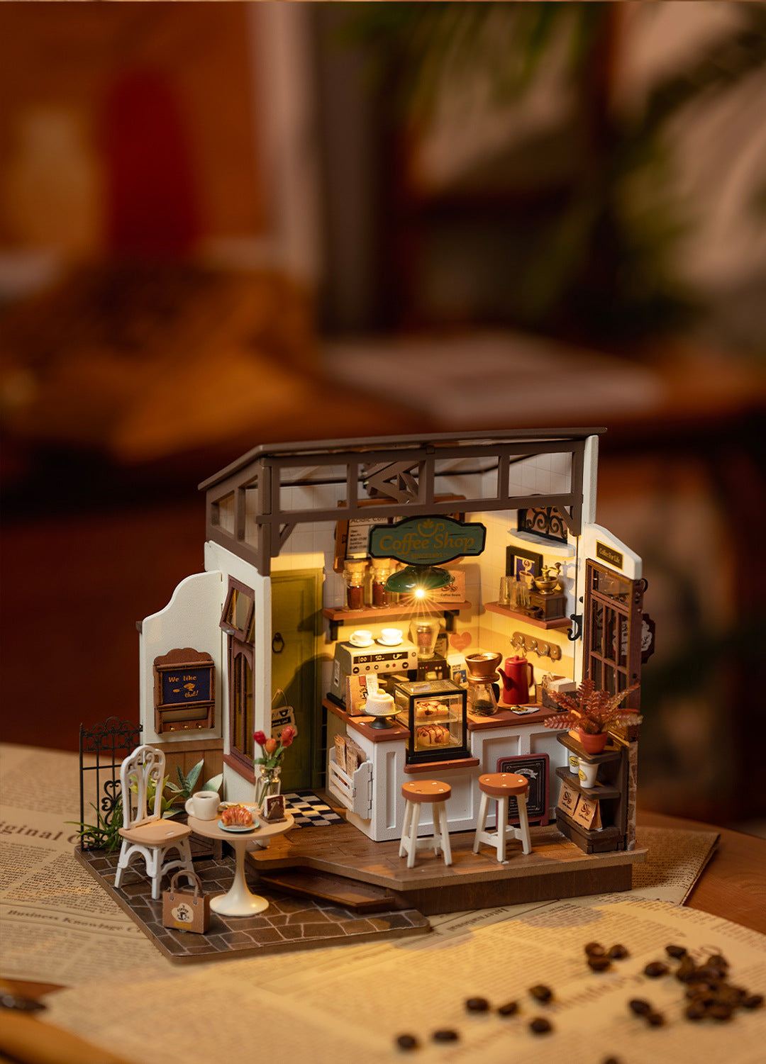 No.17 Café Coffee Shop DIY Wooden Miniature House Kit (DG162)