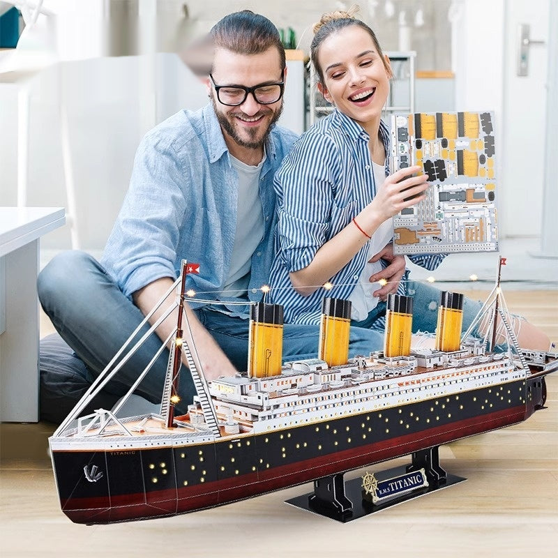 3D Paper Puzzle – Historic Ships (Titanic, Queen Anne’s Revenge, Flying Dutchman)