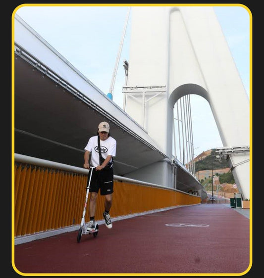 Foldable Big-Wheel Scooter for Teens & Adults – Lightweight Campus Ride